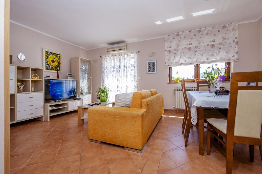 Apartment Karmen